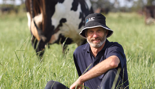 Warren_Martin_dairy_farmer